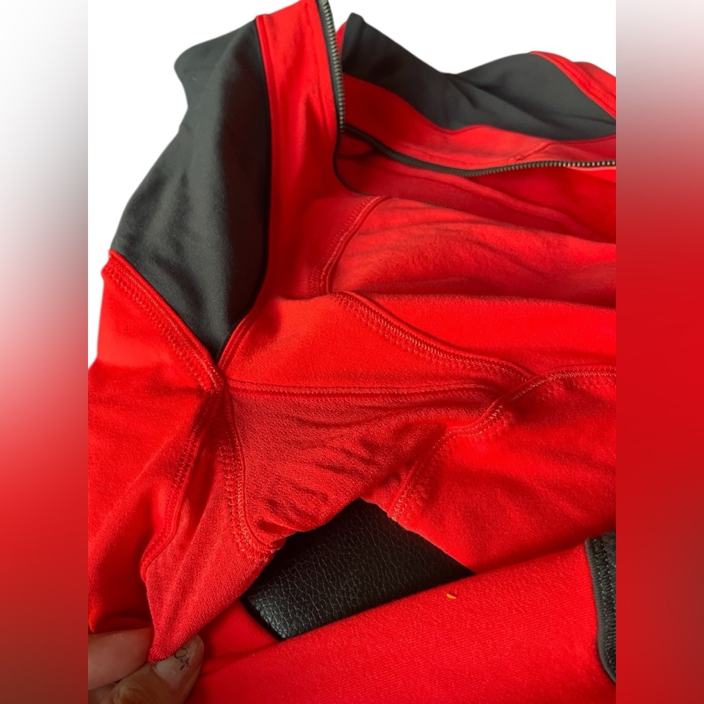 Lululemon Women's Red and Black Jacket - Picture 3 of 10